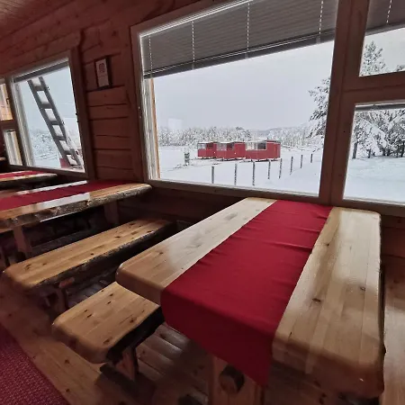 キャンプ場 レイク モバイル キャビンズ