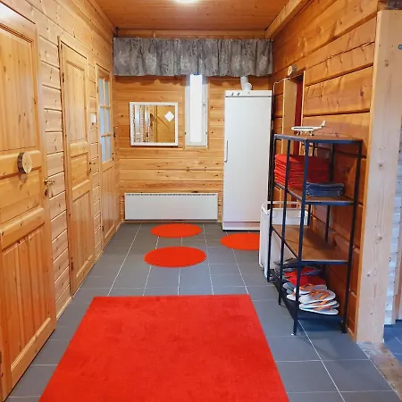 伊纳利湖移动小屋露营地 营地 伊纳利