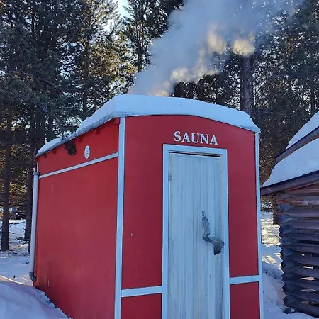 伊纳利湖移动小屋露营地 伊纳利