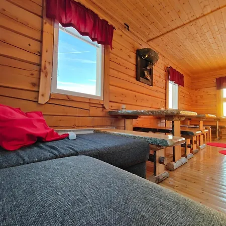 营地 伊纳利湖移动小屋露营地 伊纳利