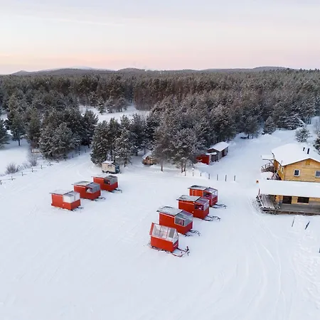 レイク モバイル キャビンズ キャンプ場 2*
