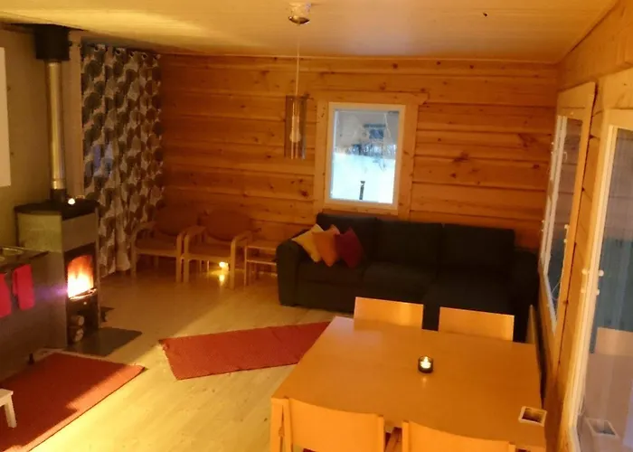 Lake Mobile Cabins אינארי